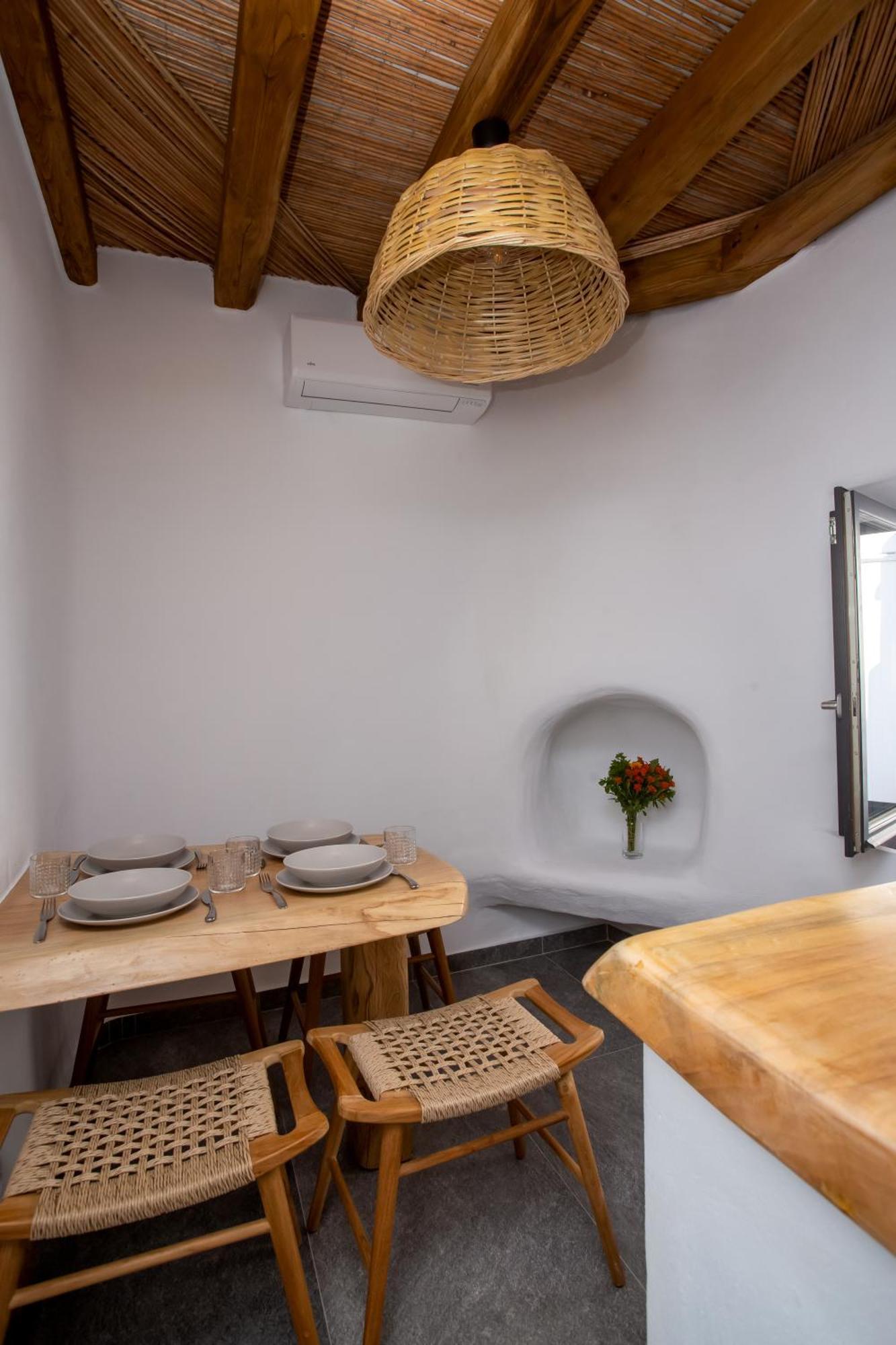 The Pelican Heritage House. Mykonos Town